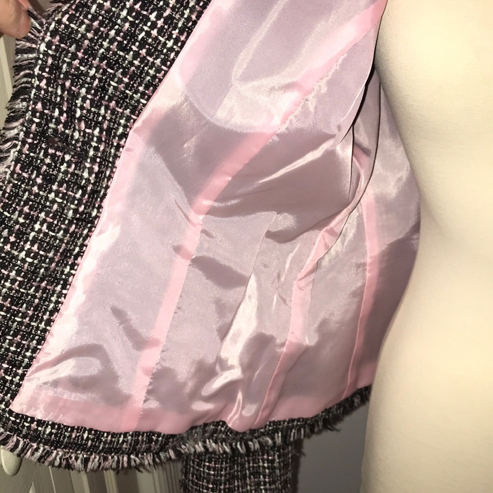 Woman’s tweed style jacket - Picture 6 of 6